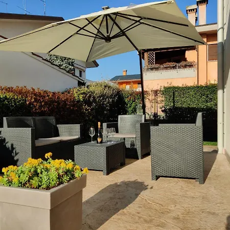 아파트 Situated Not Far Beach Torre di Fine